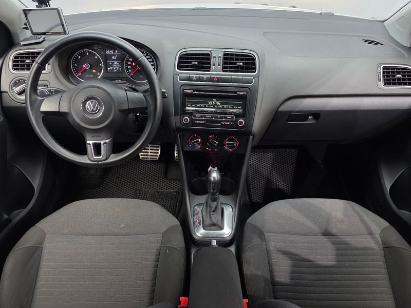 2014 Volkswagen Polo 1.6 TDI R-Line 5th photo 7