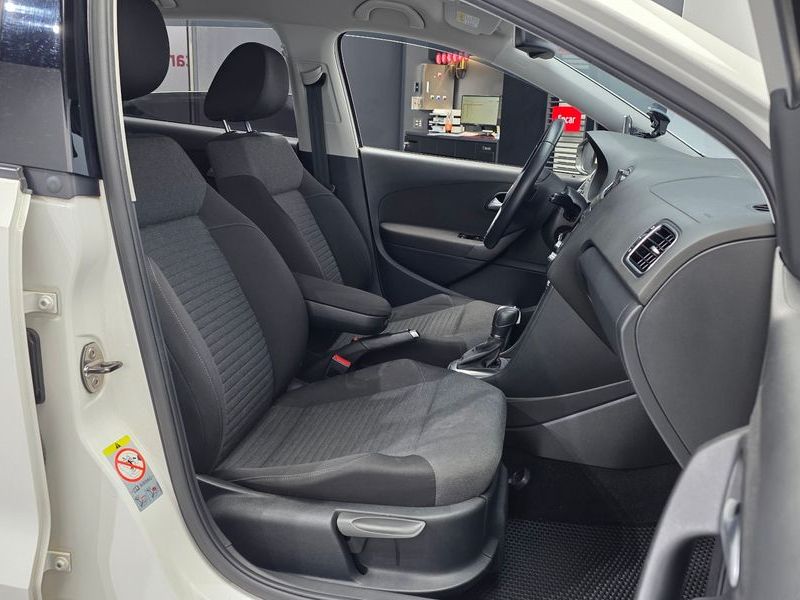 2014 Volkswagen Polo 1.6 TDI R-Line 5th photo 11