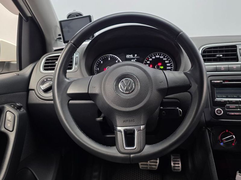 2014 Volkswagen Polo 1.6 TDI R-Line 5th photo 13