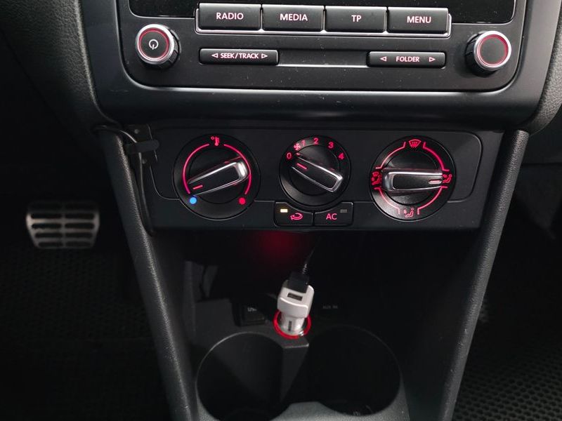 2014 Volkswagen Polo 1.6 TDI R-Line 5th photo 15