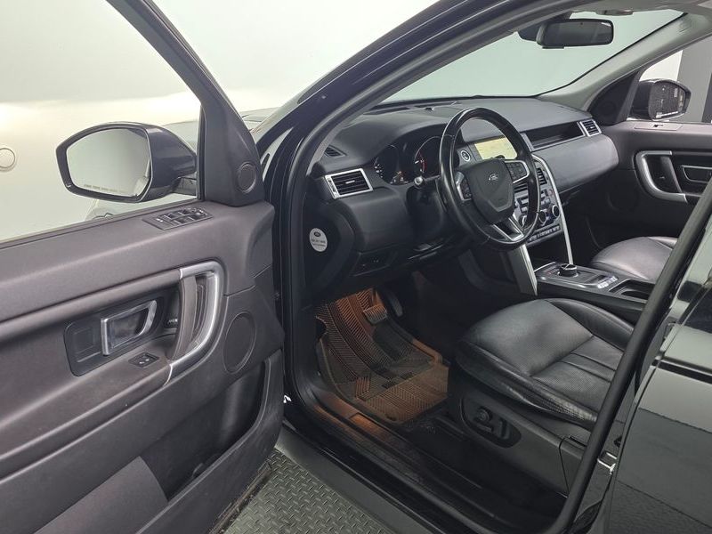 2018 Land Rover Discovery Sport 2.0 TD4 SE photo 10