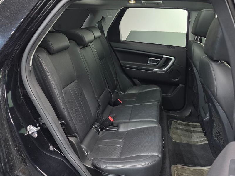 2018 Land Rover Discovery Sport 2.0 TD4 SE photo 11