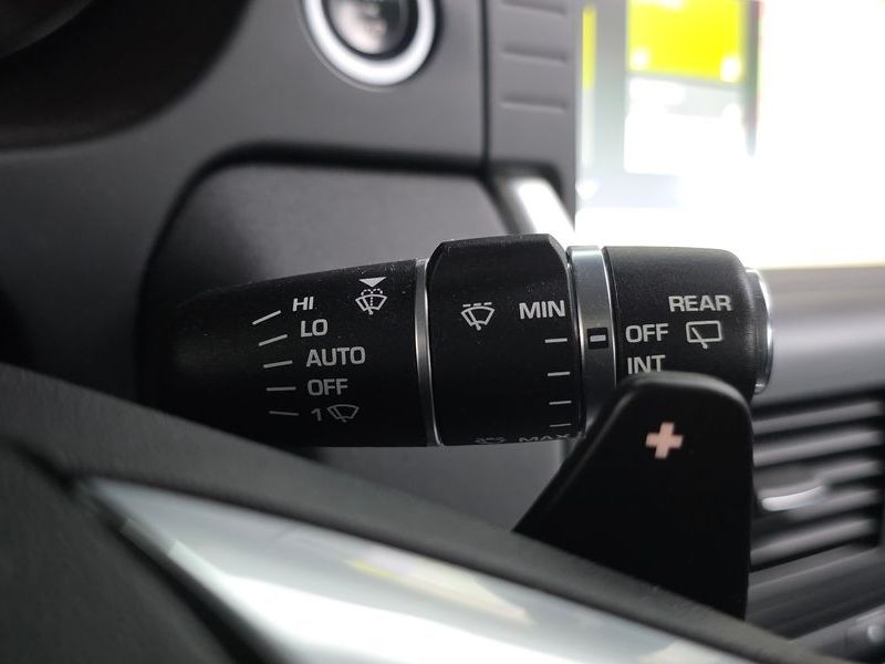 2018 Land Rover Discovery Sport 2.0 TD4 SE photo 18