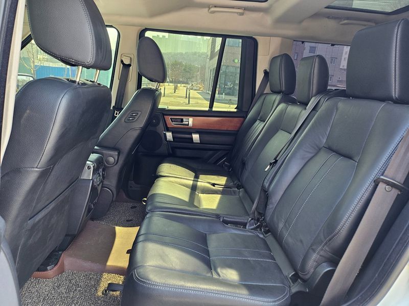 2013 Land Rover Discovery 3.0 SDV6 SE photo 10