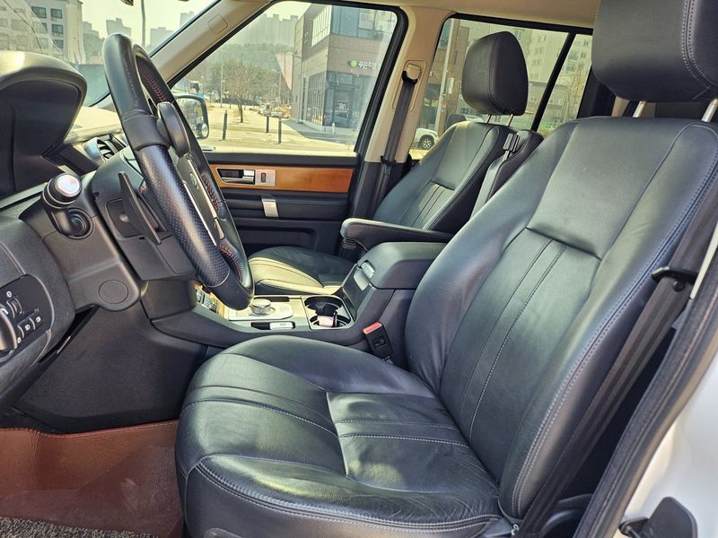 2013 Land Rover Discovery 3.0 SDV6 SE photo 11