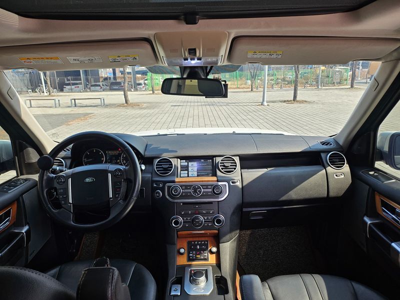2013 Land Rover Discovery 3.0 SDV6 SE photo 15