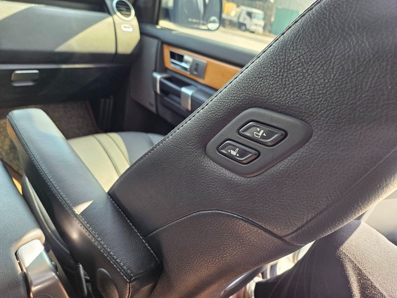 2013 Land Rover Discovery 3.0 SDV6 SE photo 17