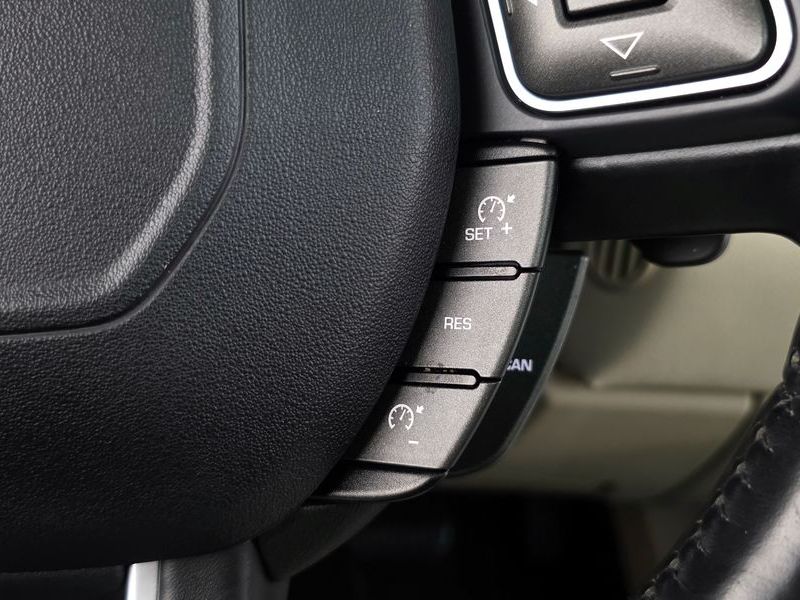 2015 Land Rover Range Rover Evoque 2.2 SD4 Pure photo 15