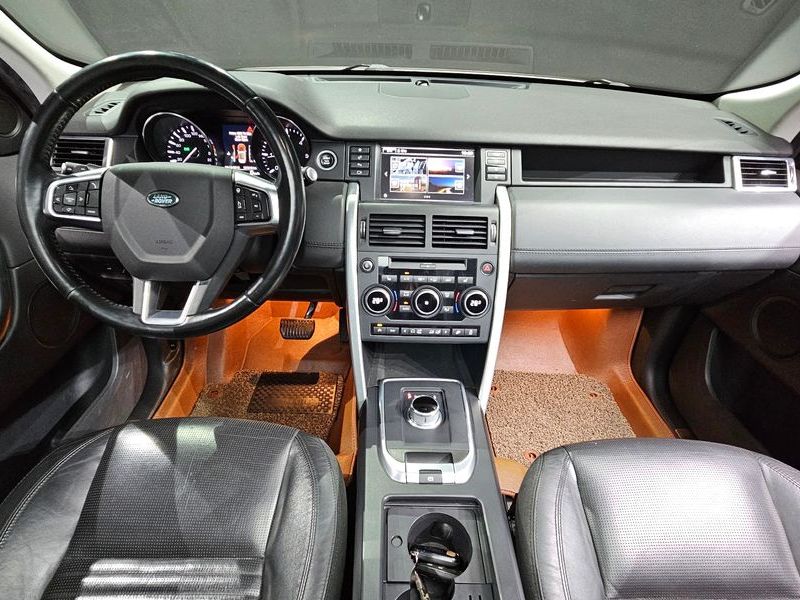 2016 Land Rover Discovery Sport 2.0 TD4 HSE Luxury photo 7