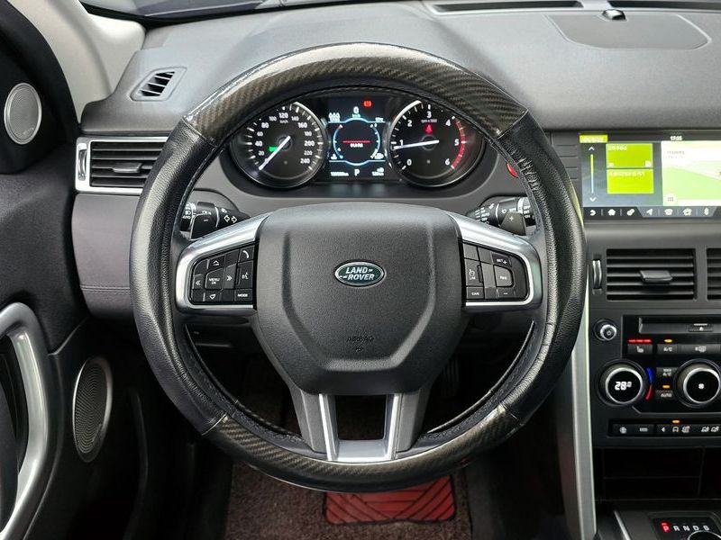2019 Land Rover Discovery Sport 2.0 TD4 SE photo 13
