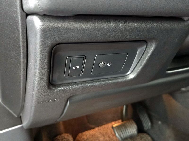 2019 Land Rover Discovery Sport 2.0 TD4 SE photo 15