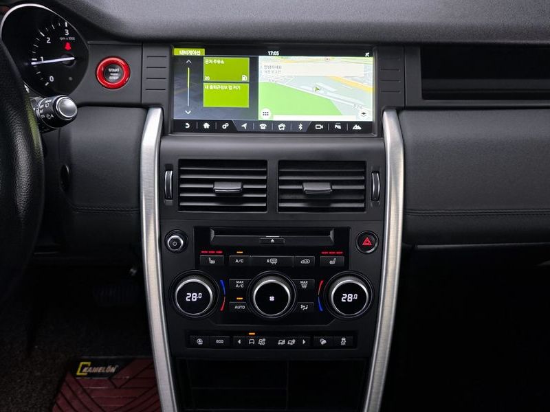 2019 Land Rover Discovery Sport 2.0 TD4 SE photo 19