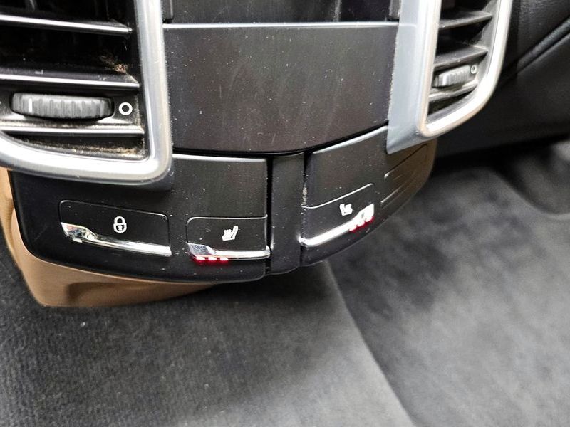 2016 Porsche Cayenne 3.0 Diesel 958 photo 18