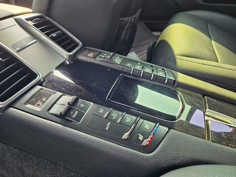 2015 Porsche Panamera 3.0 Diesel 970 photo 11