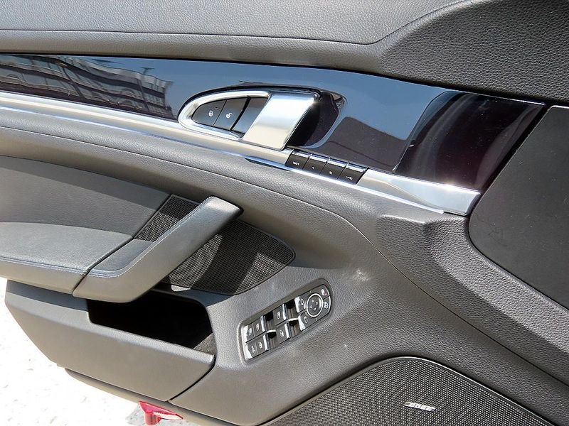 2016 Porsche Panamera 3.6 AWD Edition 970 photo 10