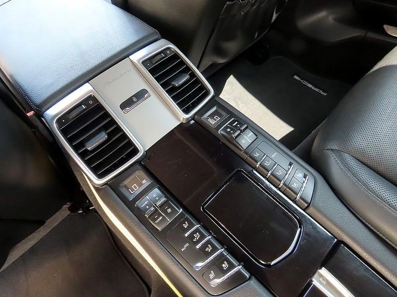 2016 Porsche Panamera 3.6 AWD Edition 970 photo 16