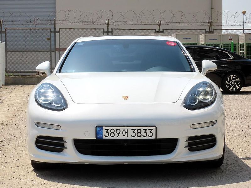 2016 Porsche Panamera 3.6 AWD Edition 970 photo 20