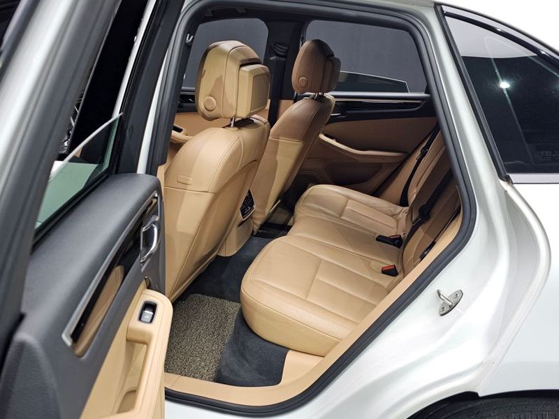 2017 Porsche Macan 3.0 S Diesel 95B photo 11