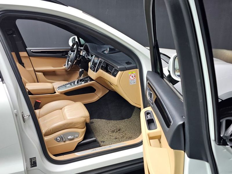 2017 Porsche Macan 3.0 S Diesel 95B photo 12