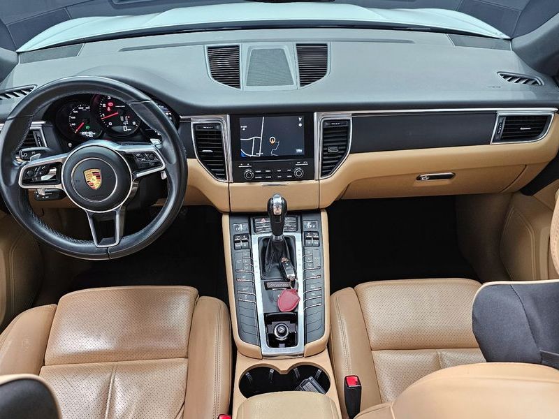 2018 Porsche Macan 2.0 95B photo 7