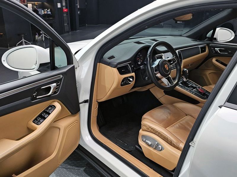 2018 Porsche Macan 2.0 95B photo 11