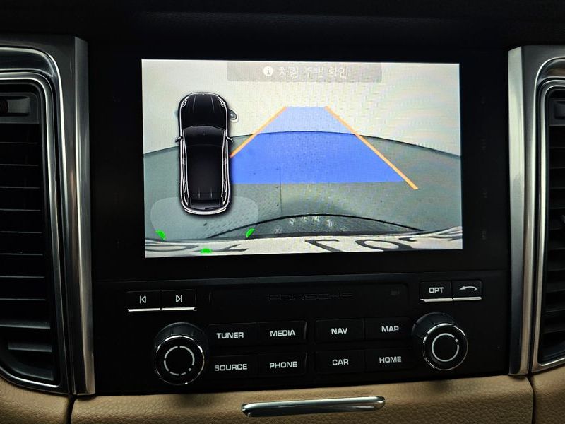 2018 Porsche Macan 2.0 95B photo 14