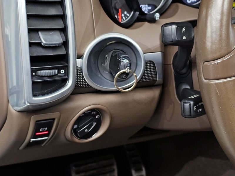 2014 Porsche Cayenne 4.2 S Diesel 958 photo 16