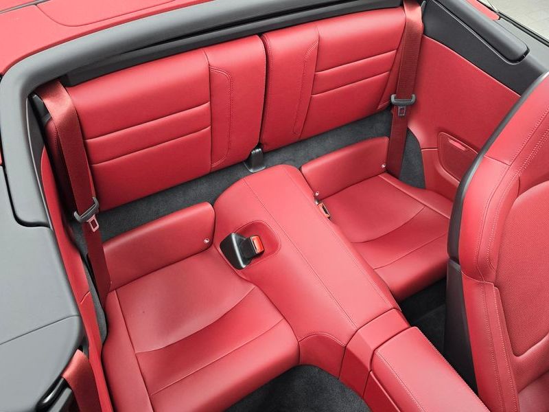 2024 Porsche 911 Carrera 4S Cabriolet photo 11