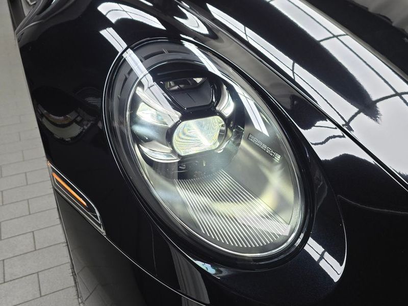 2024 Porsche 911 Carrera 4S Cabriolet photo 22