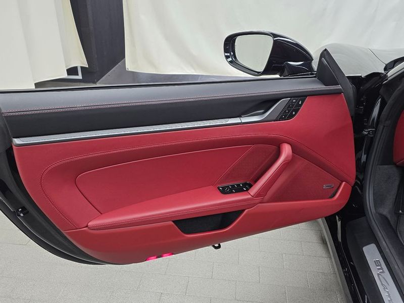 2024 Porsche 911 Carrera 4S Cabriolet photo 24