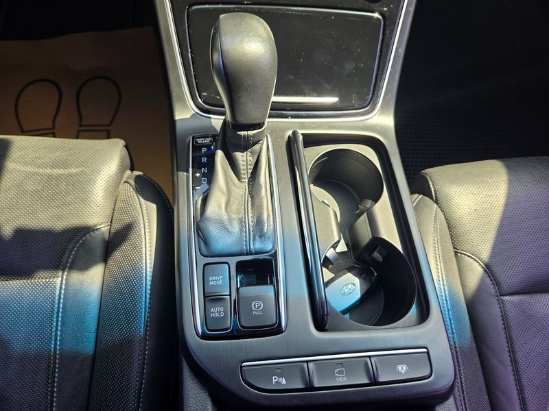 2017 Hyundai Grandeur 3.0 LPi Exclusive (Rental Car) photo 10