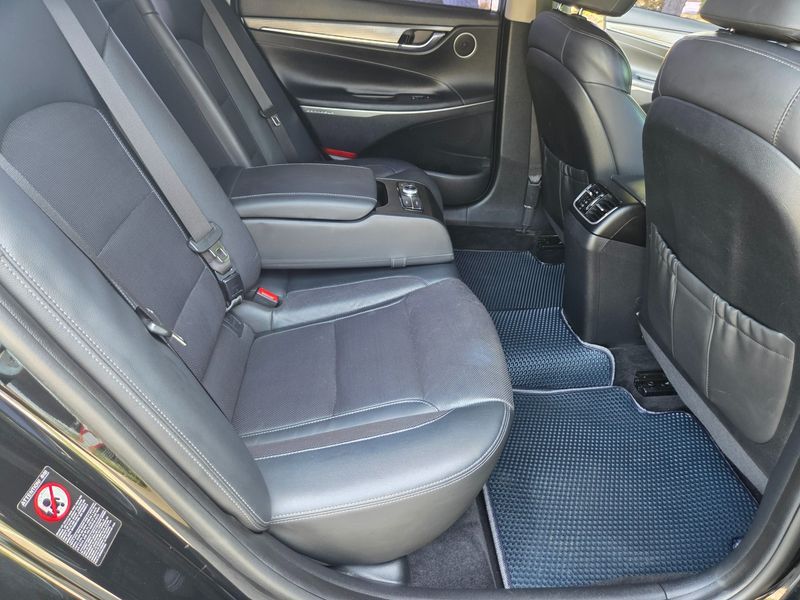 2017 Hyundai Grandeur 3.0 LPi Exclusive (Rental Car) photo 14
