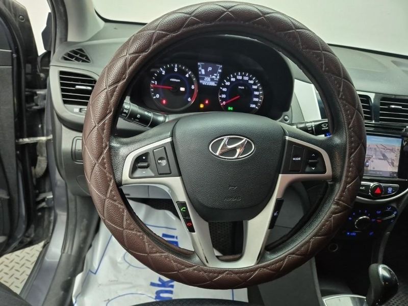 2012 Hyundai Accent Diesel 1.6 VGT Premium photo 9
