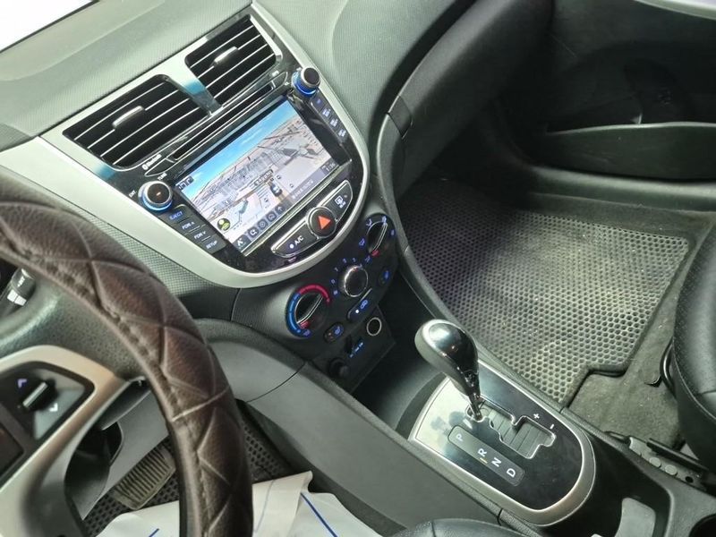 2012 Hyundai Accent Diesel 1.6 VGT Premium photo 10