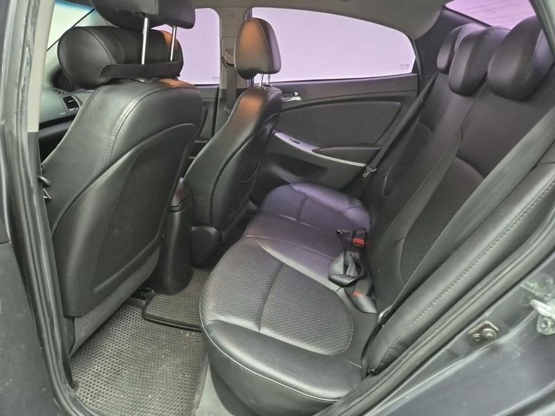 2012 Hyundai Accent Diesel 1.6 VGT Premium photo 12