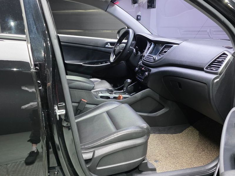 2016 Hyundai Tucson Diesel 1.7 2WD Modern photo 11