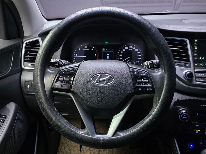 2016 Hyundai Tucson Diesel 1.7 2WD Modern photo 13