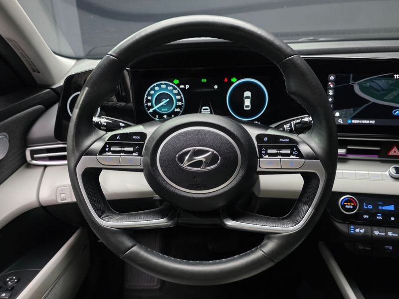 2021 Hyundai Avante 1.6 Inspiration photo 13
