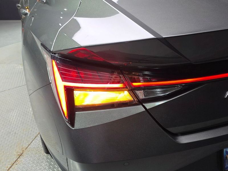 2021 Hyundai Avante 1.6 Inspiration photo 23