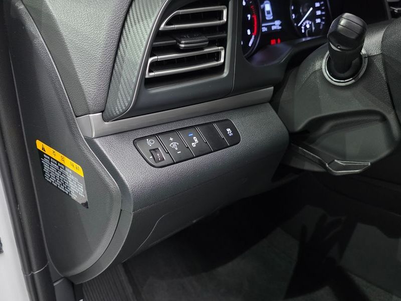 2019 Hyundai Avante 1.6 Style photo 18