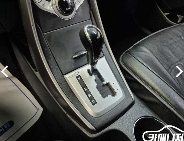 2012 Hyundai Avante M16 GDI Luxury photo 8