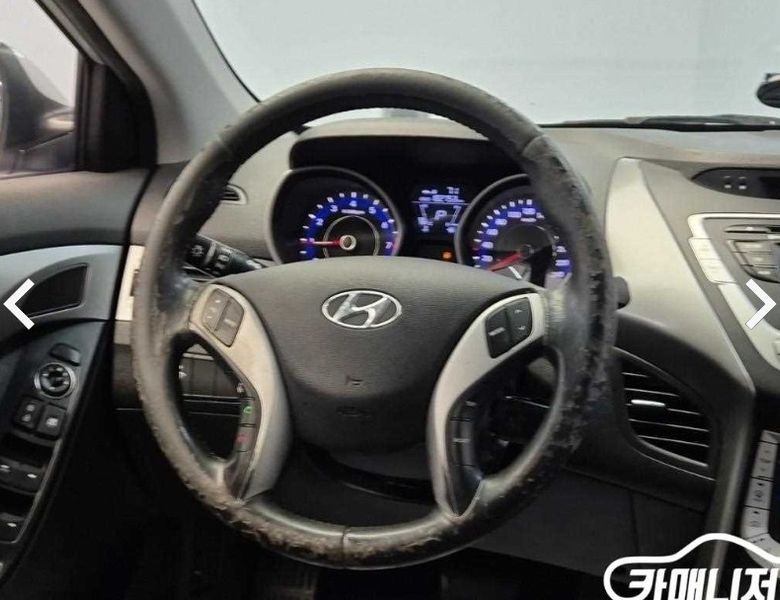 2012 Hyundai Avante M16 GDI Luxury photo 9