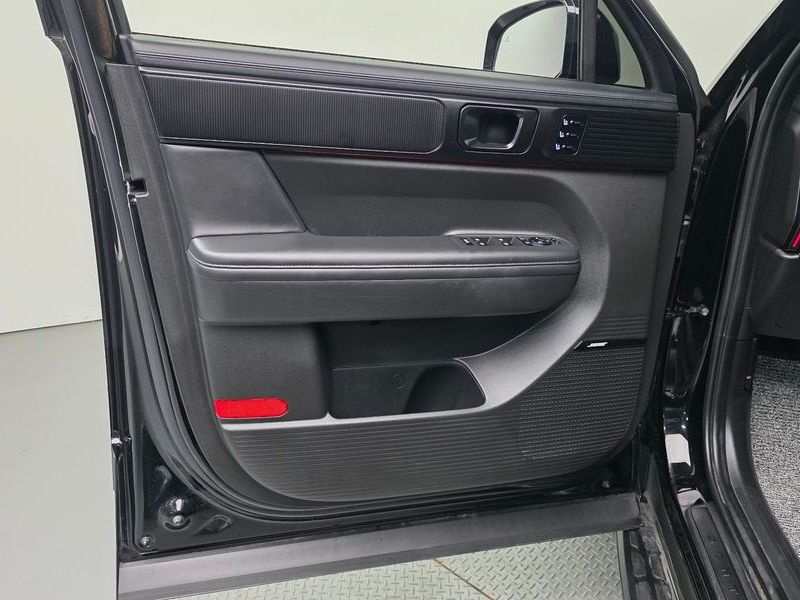 2025 Hyundai Santa Fe HEV 1.6 2WD Calligraphy photo 24