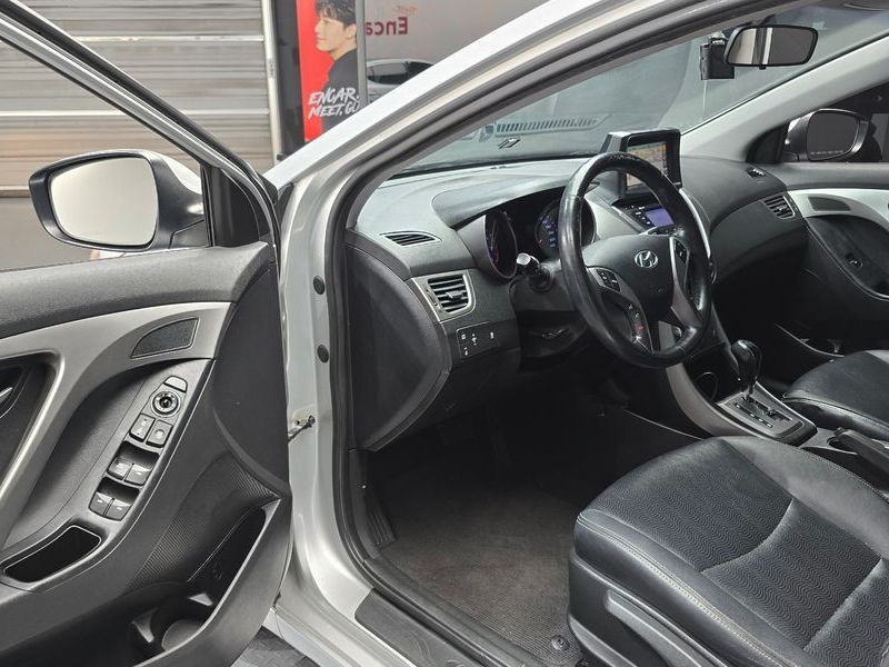 2013 Hyundai Avante M16 GDI Smart photo 11