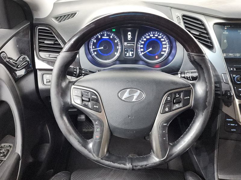 2014 Hyundai Grandeur HG240 Modern photo 13