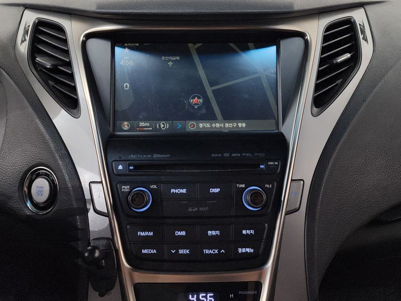 2014 Hyundai Grandeur HG240 Modern photo 15