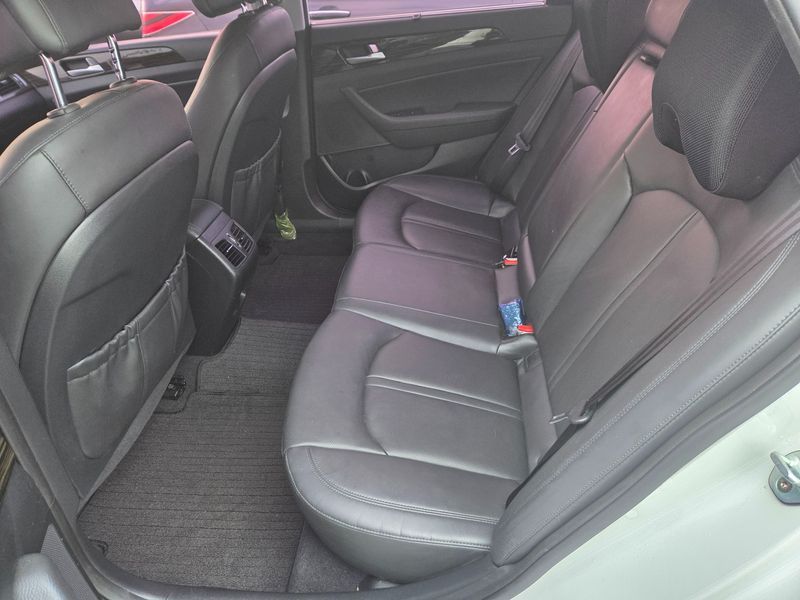 2016 Hyundai Sonata 2.0 Smart Special photo 9