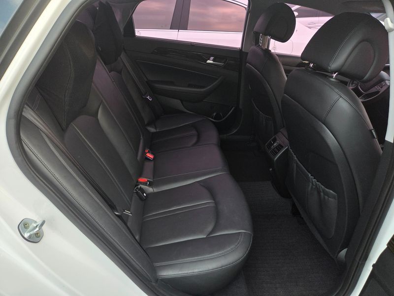 2016 Hyundai Sonata 2.0 Smart Special photo 16