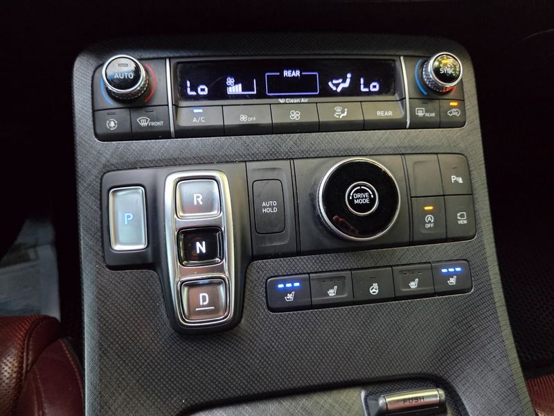 2021 Hyundai Palisade Diesel 2.2 2WD Prestige photo 13