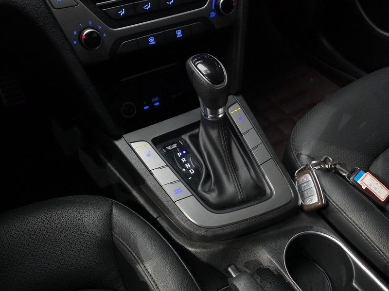 2018 Hyundai Avante 1.6 GDI Value Plus photo 9